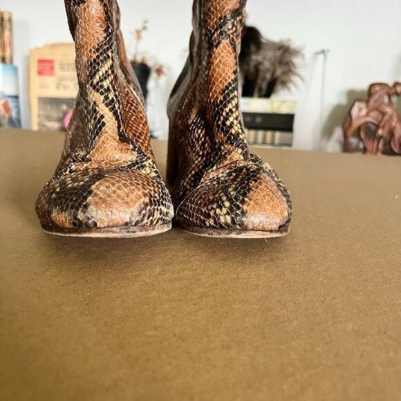 Zadig & Voltaire Glimmer Wilk Embossed Snake Heeled Boots - Picture 5 of 9